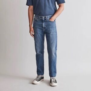 Madewell Relaxed Taper Jeans in Medium Wash